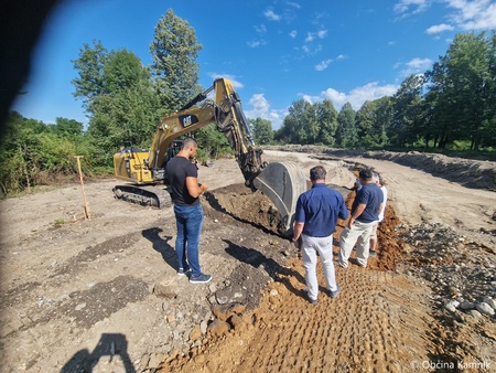 Izgradnja protipoplavnega nasipa Šmarca–Nožice, t. i. etapa 1 (10)